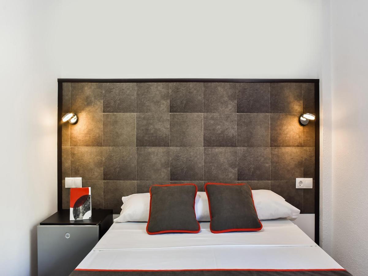 Hello Feria Hotel Madrid Exterior photo