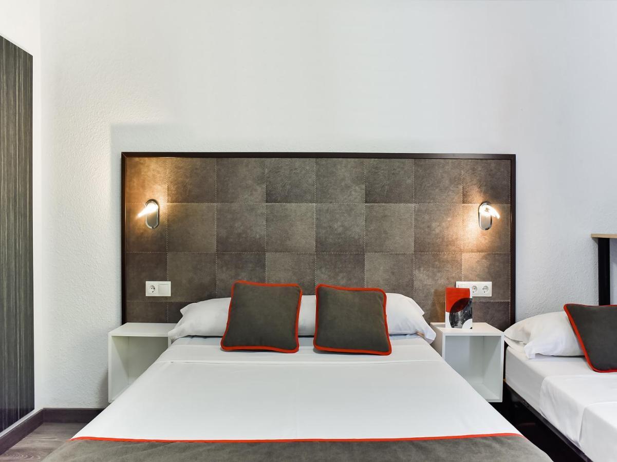 Hello Feria Hotel Madrid Exterior photo