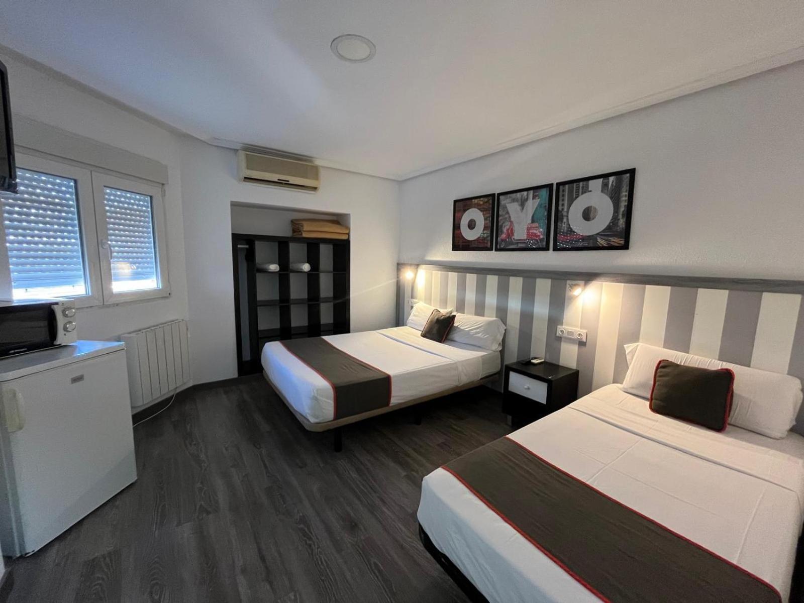 Hello Feria Hotel Madrid Exterior photo