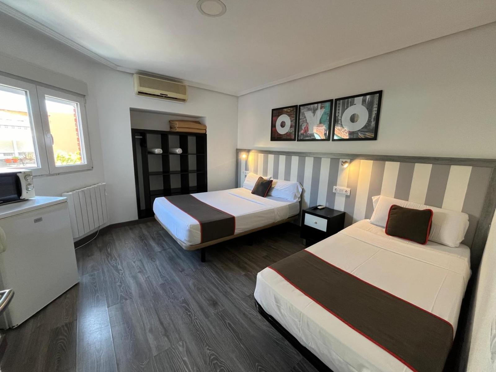 Hello Feria Hotel Madrid Exterior photo