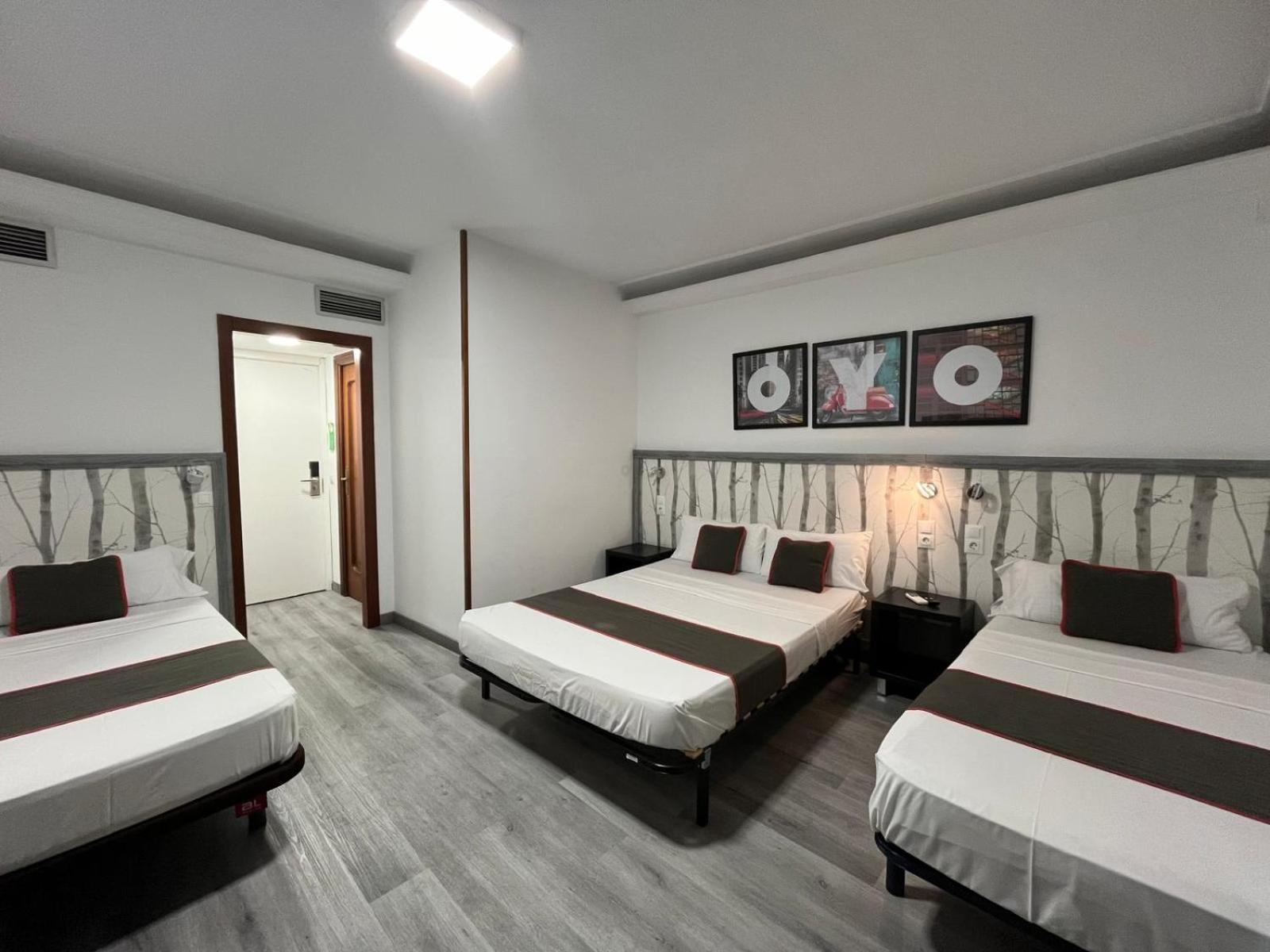 Hello Feria Hotel Madrid Exterior photo